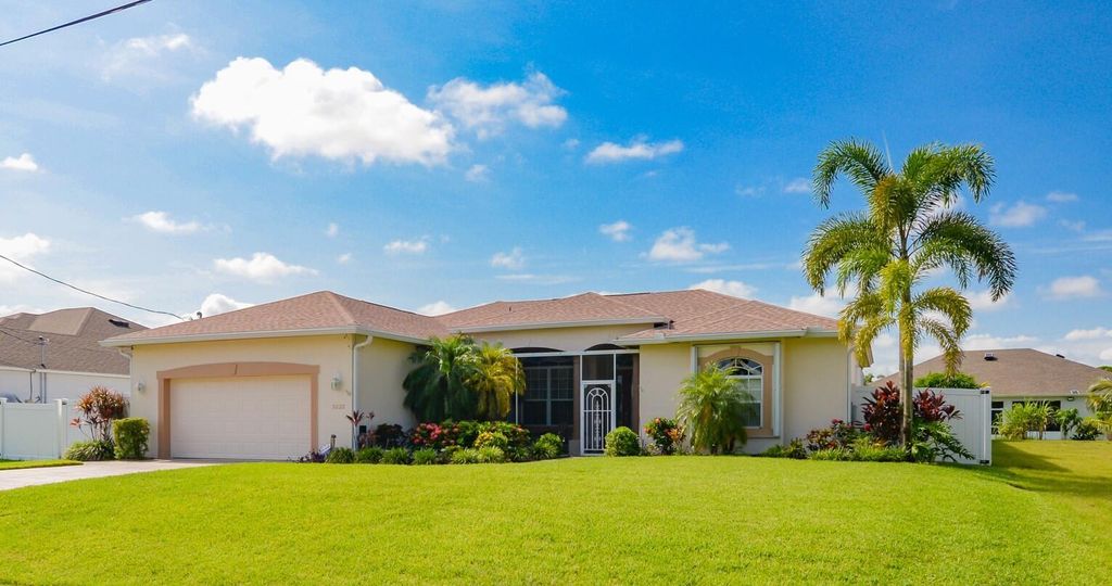 Photo of 5828 NW Bates Avenue, Port St Lucie, FL 34986 (MLS # R10911969)