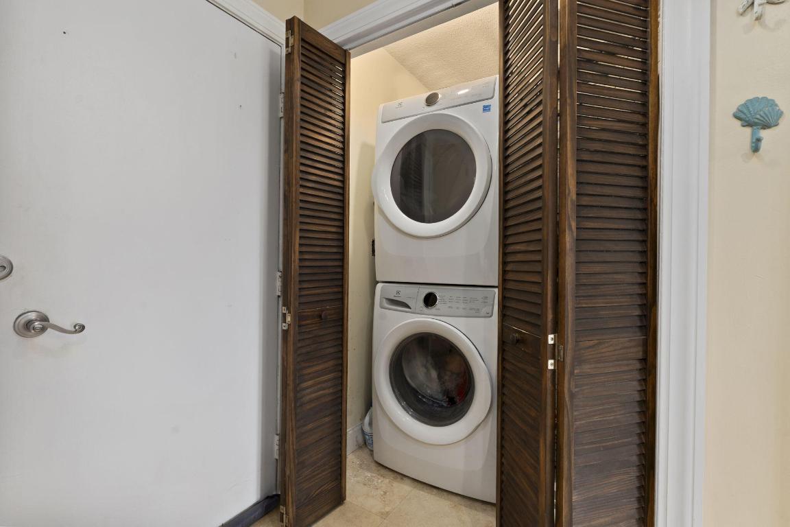 OCEAN VILLAS I CONDOMINIUM - Residential