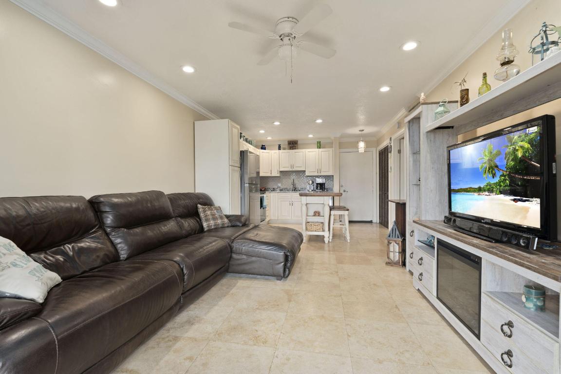 OCEAN VILLAS I CONDOMINIUM - Residential