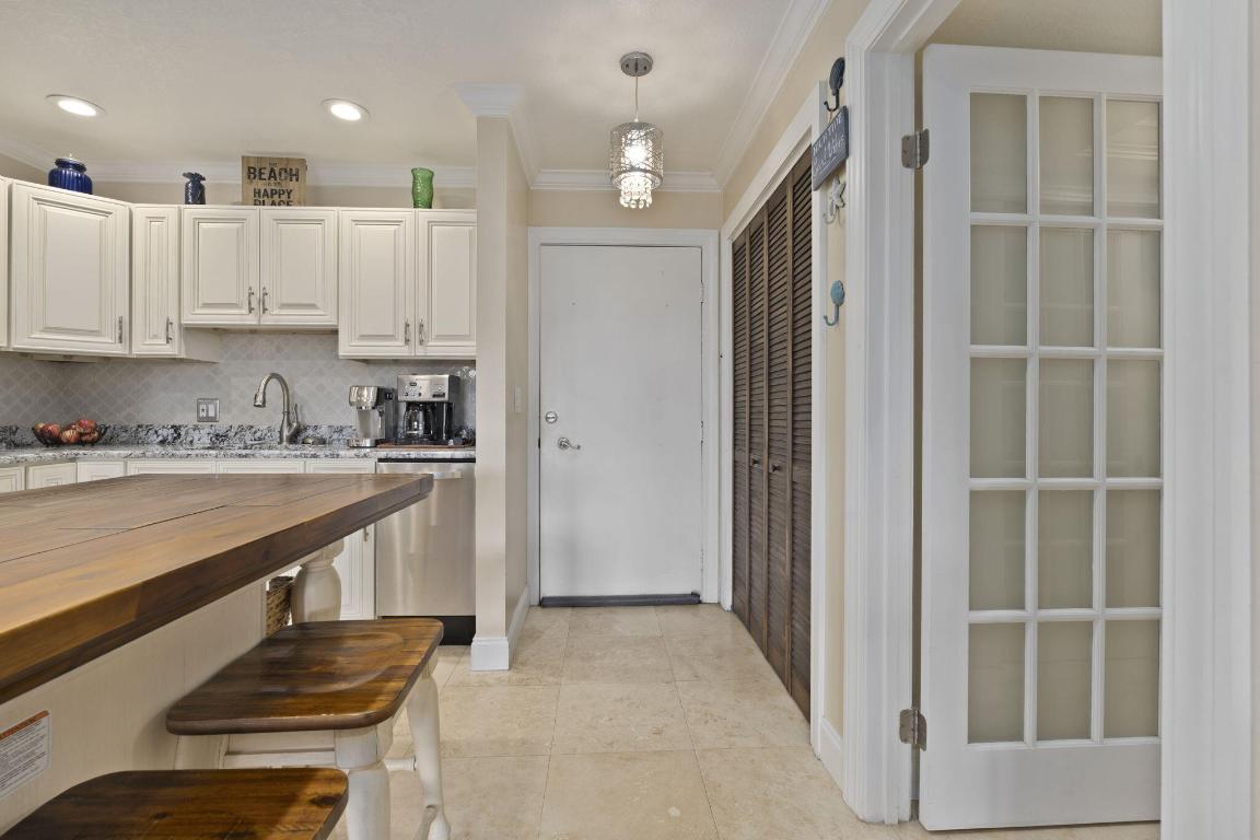 OCEAN VILLAS I CONDOMINIUM - Residential