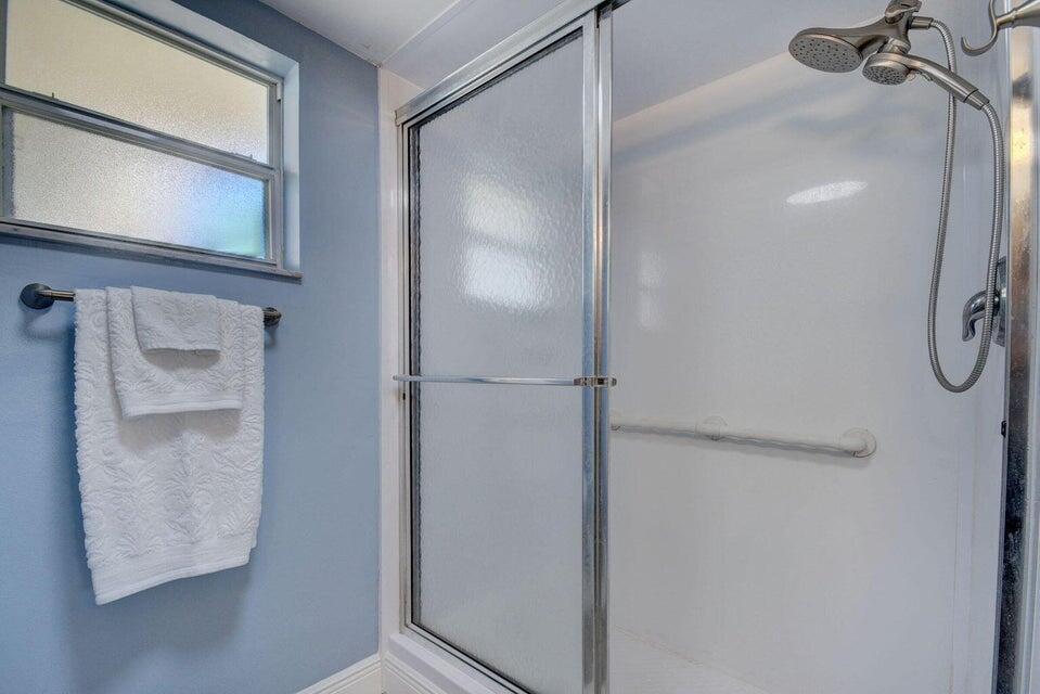 AMBASSADOR I CONDO - Residential