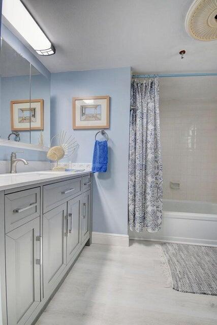 AMBASSADOR I CONDO - Residential