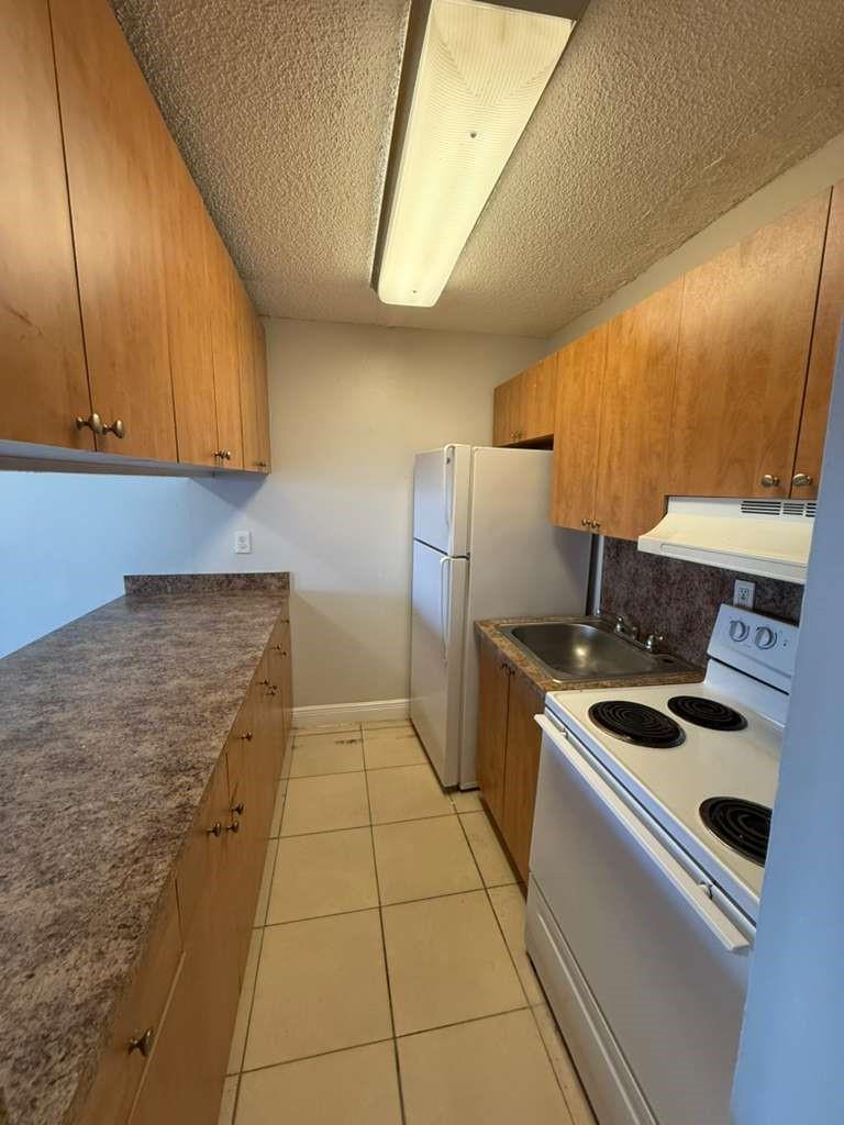 New World Apts 03 - Residential Lease