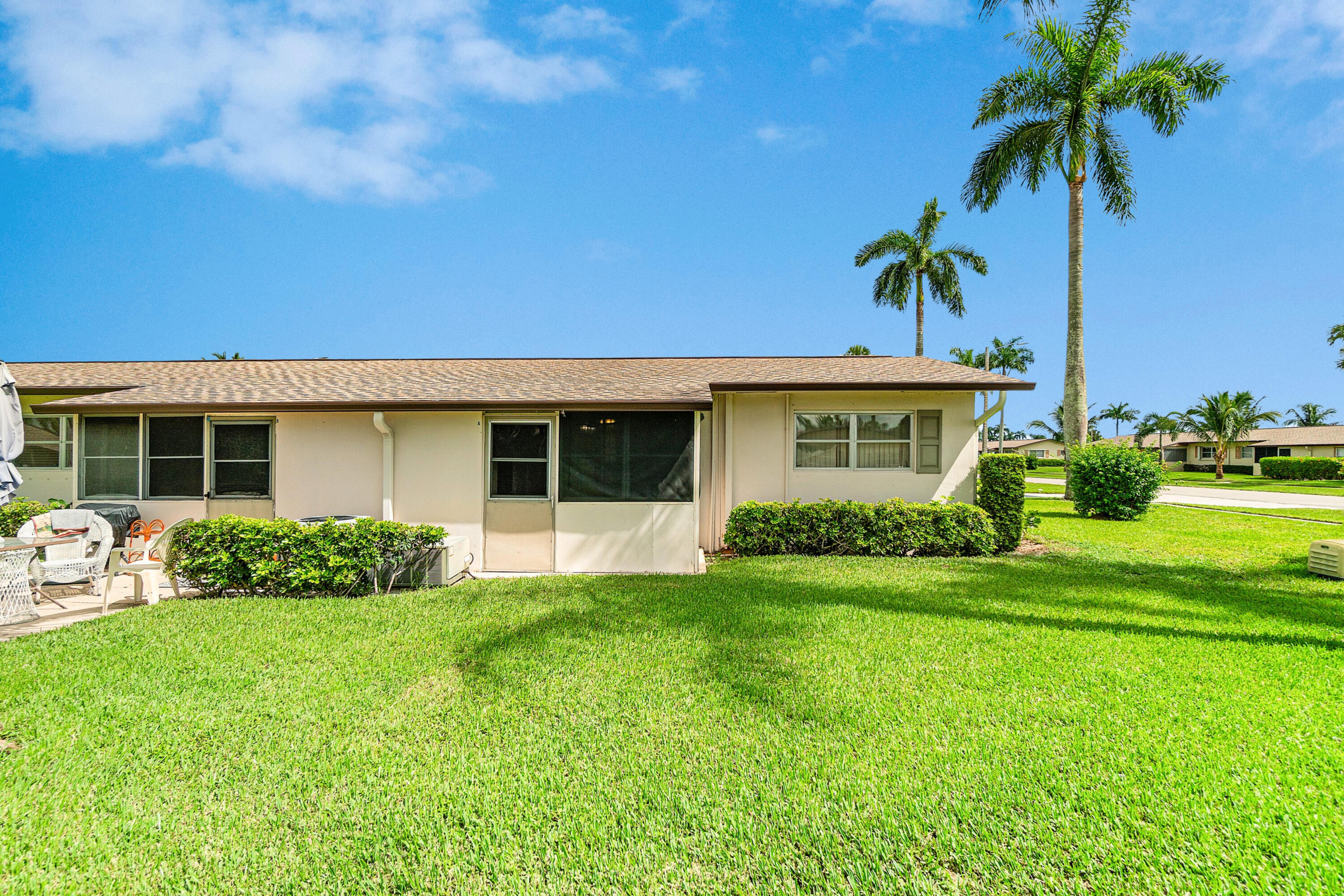 CRESTHAVEN VILLAS CONDO - Residential