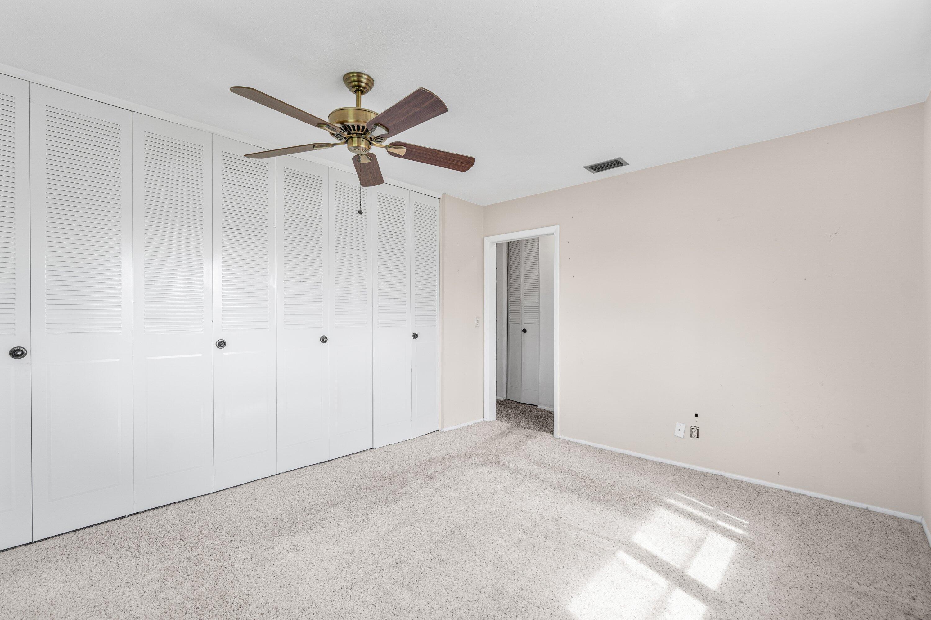 CRESTHAVEN VILLAS CONDO - Residential