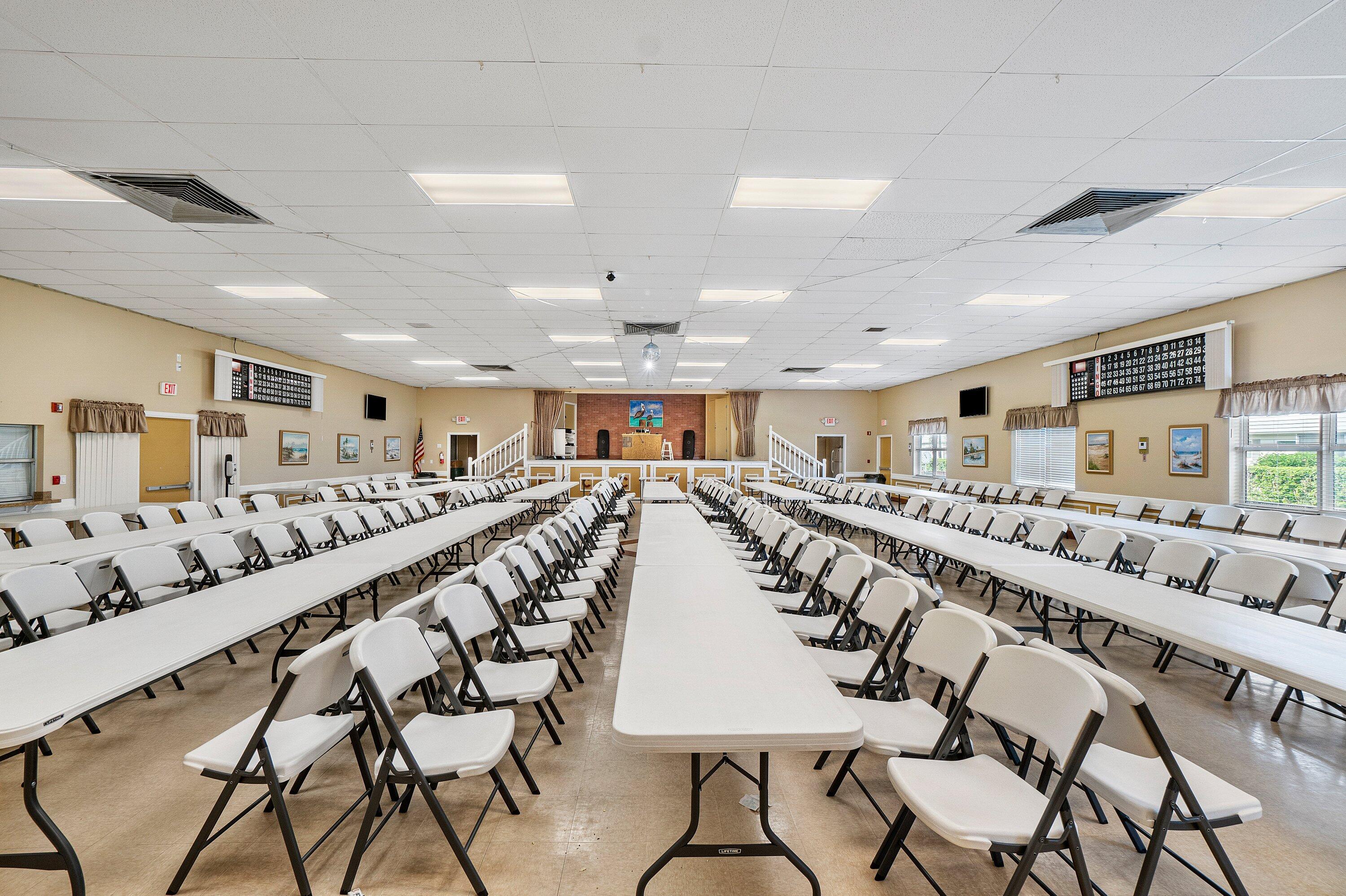 CRESTHAVEN VILLAS CONDO - Residential