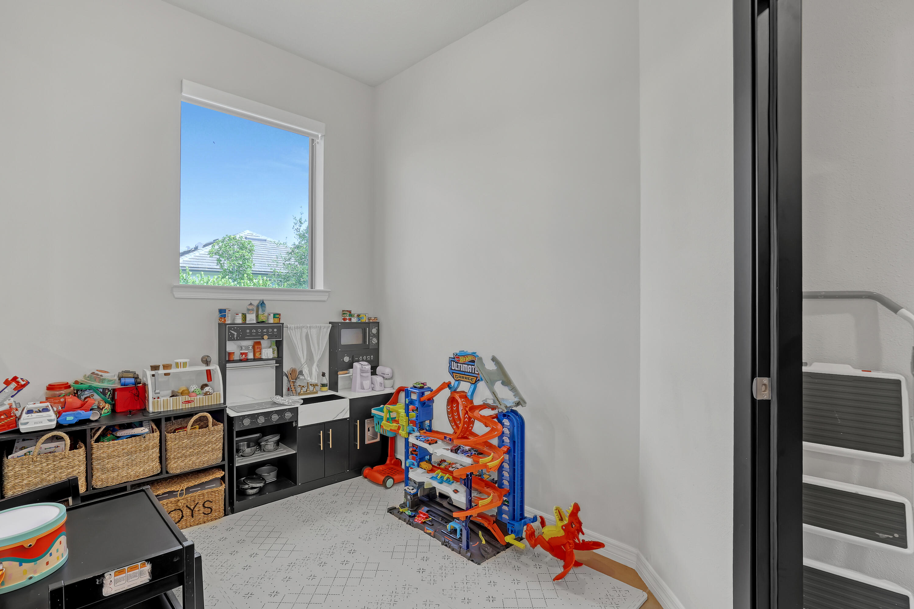 FIELDS AT GULFSTREAM POLO PUD PLAT SIX REPLAT - Residential