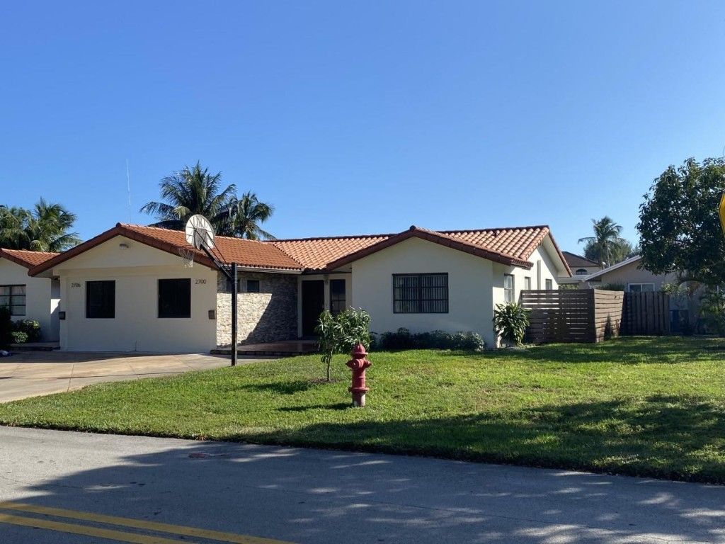 Photo of 2700 NE 57th Street, Fort Lauderdale, FL 33308 (MLS # F10499788)