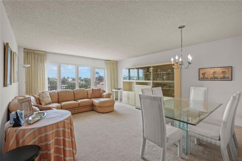 Condominium in Fort Lauderdale FL 340 Sunset Dr Dr.jpg