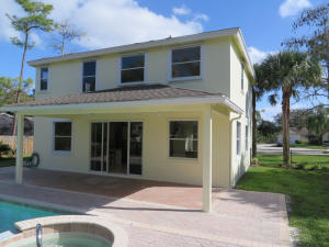 PINEWOOD EAST 2 OF WELLINGTON - Residential