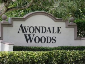 PINEWOOD EAST 2 OF WELLINGTON - Residential