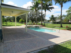 PINEWOOD EAST 2 OF WELLINGTON - Residential