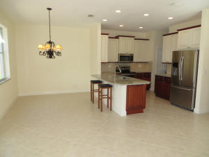 PINEWOOD EAST 2 OF WELLINGTON - Residential