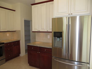 PINEWOOD EAST 2 OF WELLINGTON - Residential