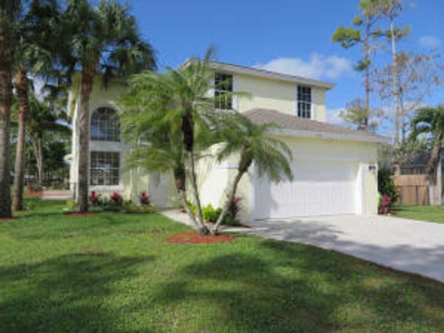 Exceptional, Newer constructed,  Cul-de-sac, Pool, Water front, Home in a quite desirable neighborhood-MOVE-IN CONDITION, Enter the front door and walk in to the great room with 20' foot tall ceilings with loft overlook and 10' foot ceilings in the living rooms/ kitchen/dining areas. New eat in Kitchen w/ cherry cabinetry throughout, 42'' tall  wall cabinets, crown molding, under counter lighting, Granite Counter tops, & NEW Samsung  appliances package. Pass thru cherry bar cabinetry w/ wine cooler and granite top as well. Wide water front view from the porch and living areas overlooking large pool and elevated jacuzzi/spa. Freshly painted interiors & exterior. High hat lighting throughout.  20'' Tile flooring down stairs and wood flooring at the stair case  and bedrooms. Master bedroom has tray ceiling and walk-in closet, Master bath has double sinks,  shower and  Jacuzzi. All Bathrooms have been remodeled with new cabinets, fixtures and granite tops.  Additional cabinetry in laundry room and garage with new washer/dryer. Avondale is a cozy smaller subdivision which offers Tennis courts to its residences. Canal is navigable and docks are permitted, all sizes approx, NOT A REO OR SHORT SALE.  Home is being offered for Sale AS-IS with the Right to inspect.  All offers must include Seller's Addendum.