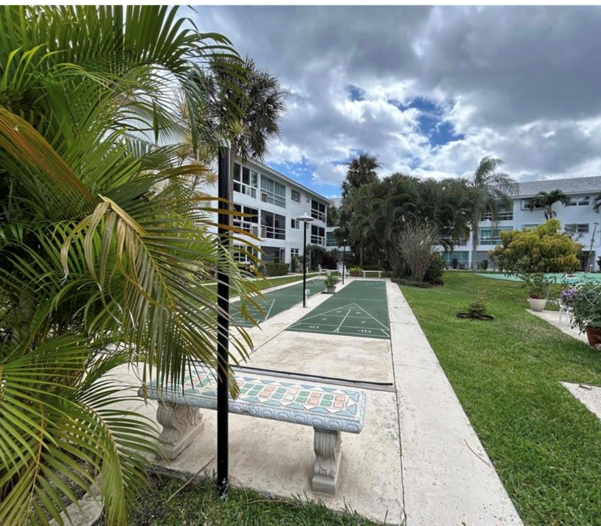 Lighthouse Point Gardens - Residential