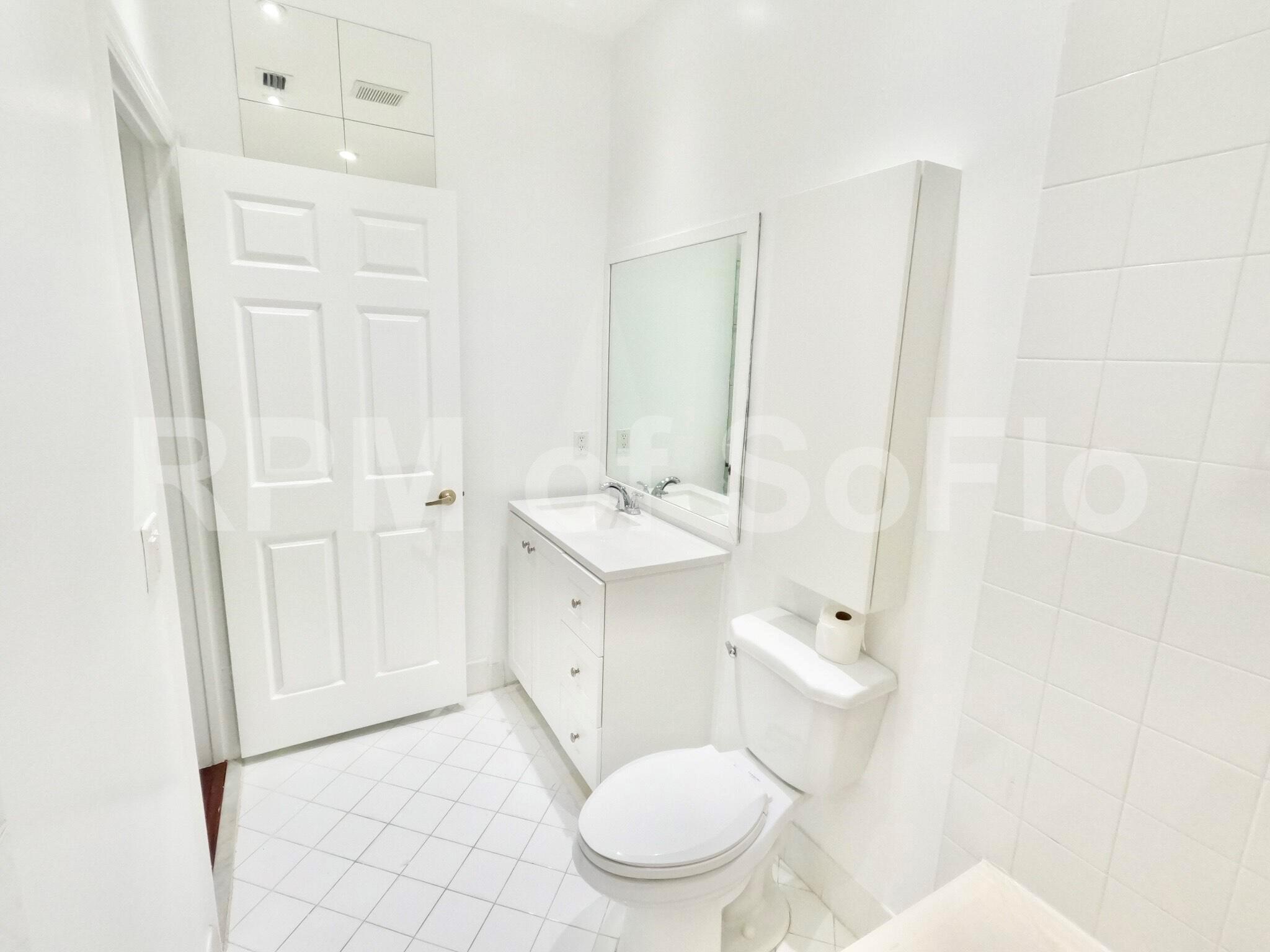 SAPPHIRE SHORES-SAPPHIRE - Residential Lease