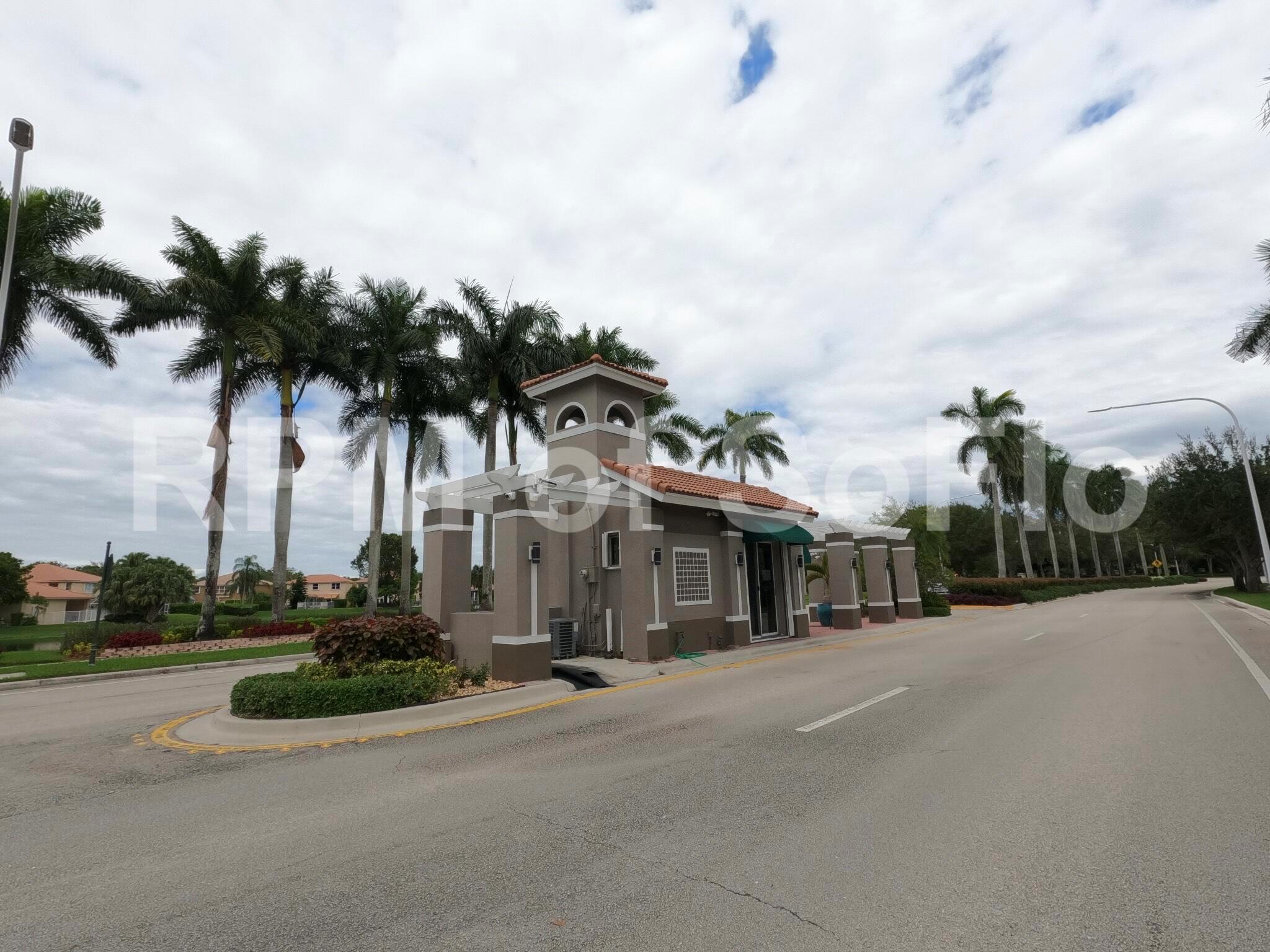 SAPPHIRE SHORES-SAPPHIRE - Residential Lease