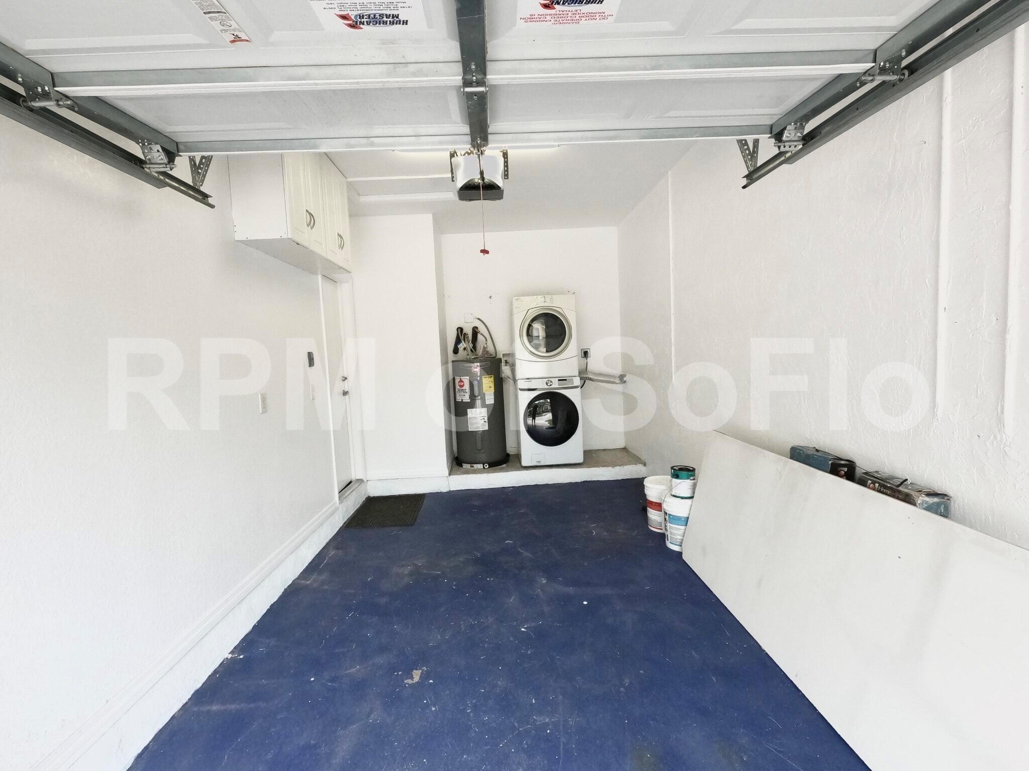 SAPPHIRE SHORES-SAPPHIRE - Residential Lease