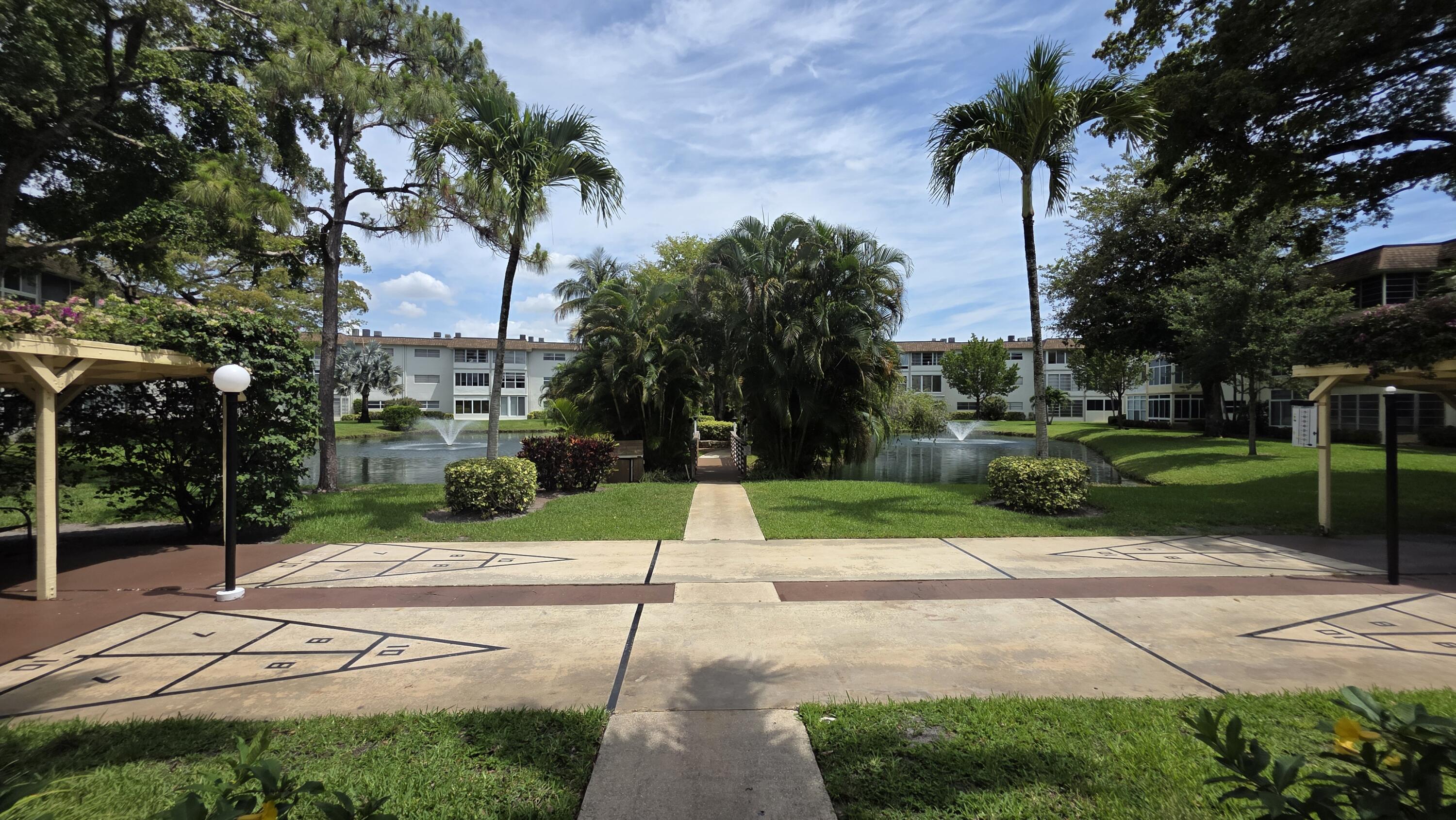 OLEANDER GARDENS CONDO - Residential