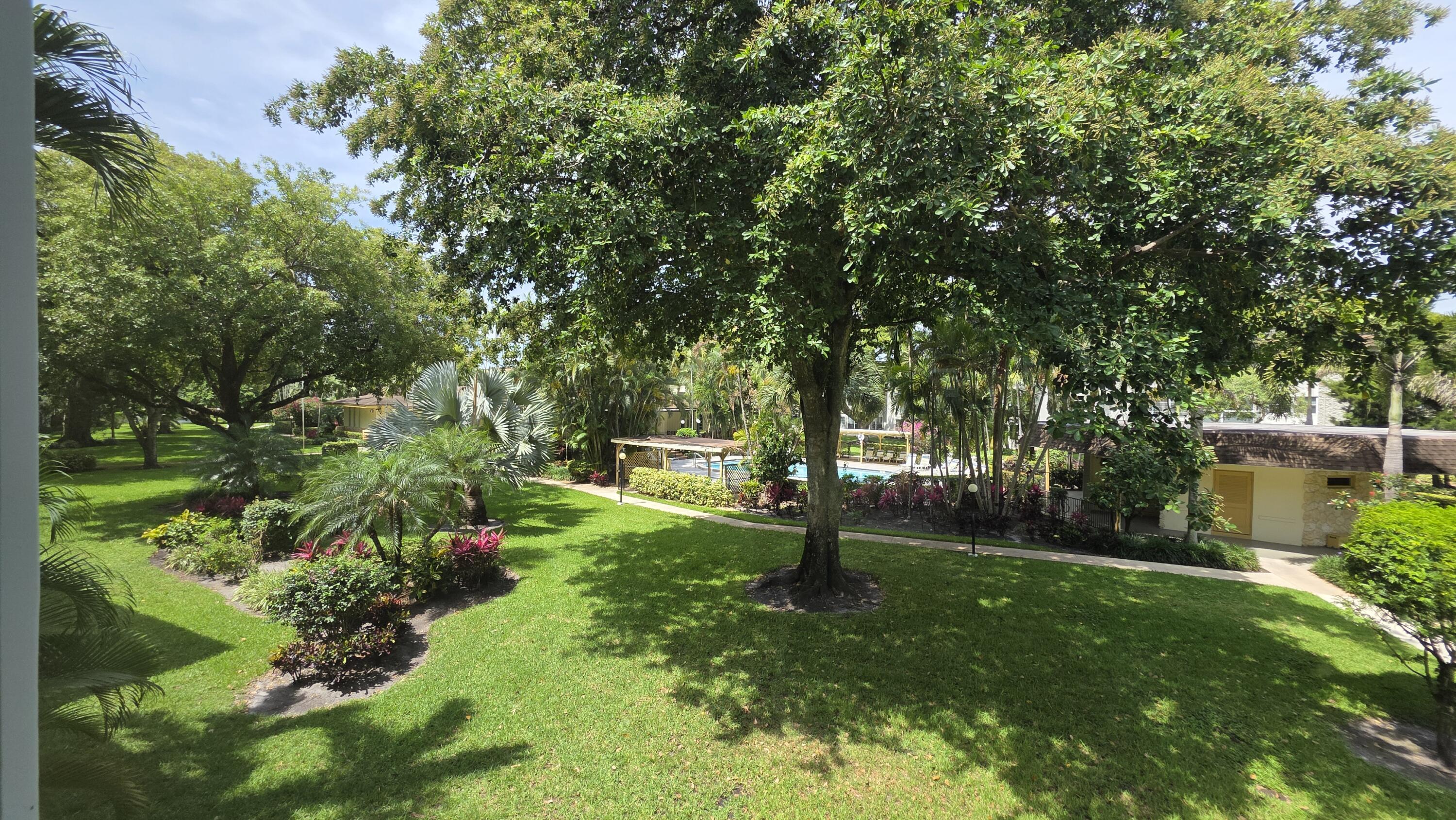 OLEANDER GARDENS CONDO - Residential