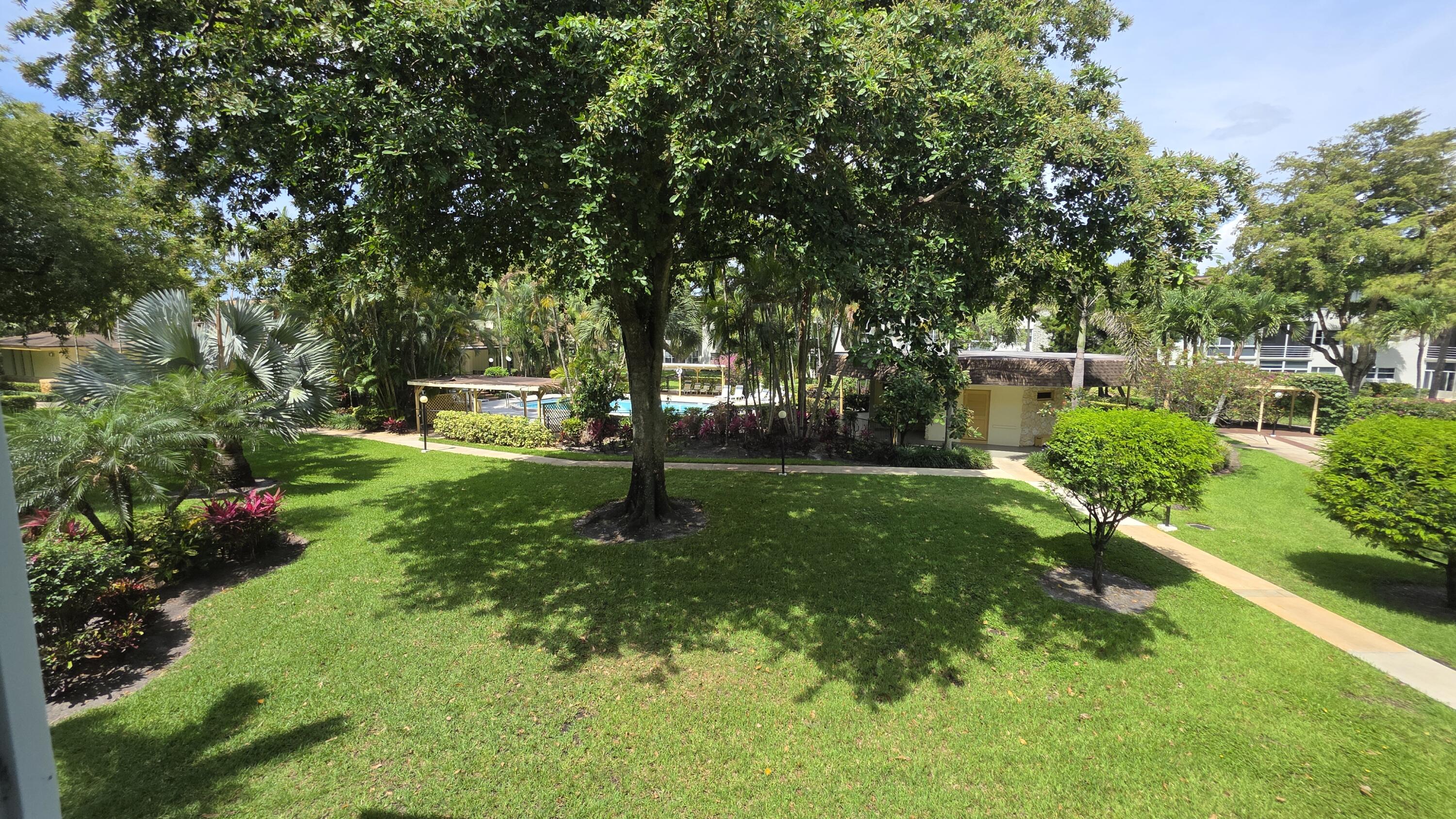 OLEANDER GARDENS CONDO - Residential