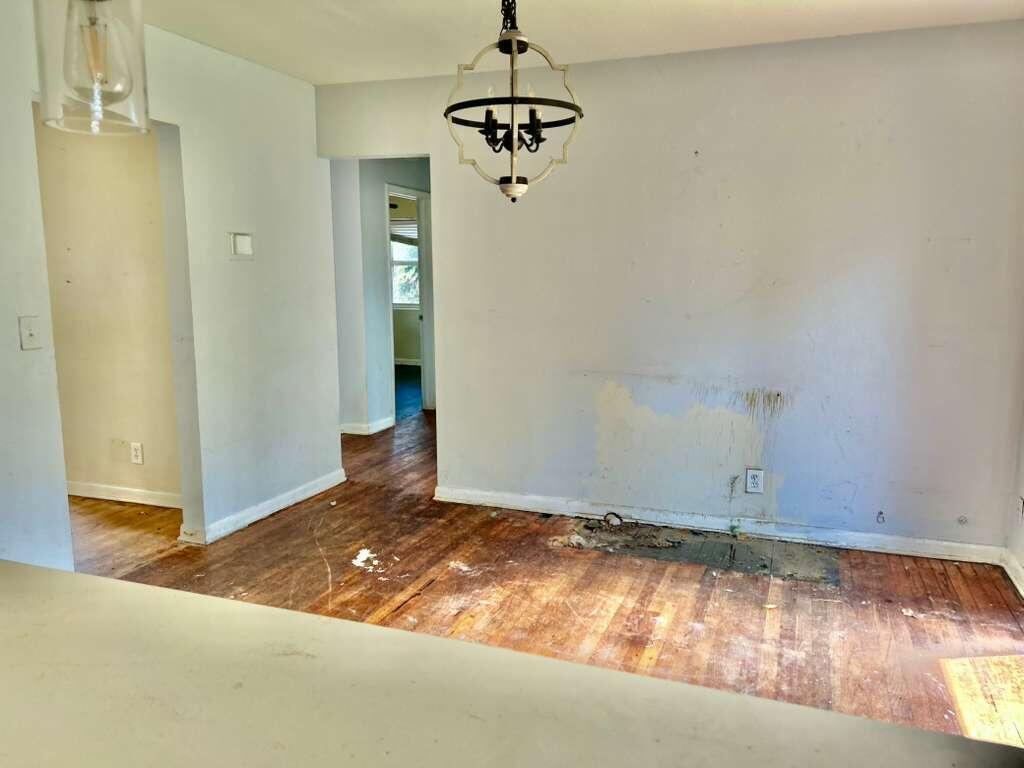 NORTHRIDGE - Residential