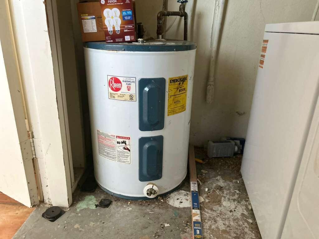 NORTHRIDGE - Residential