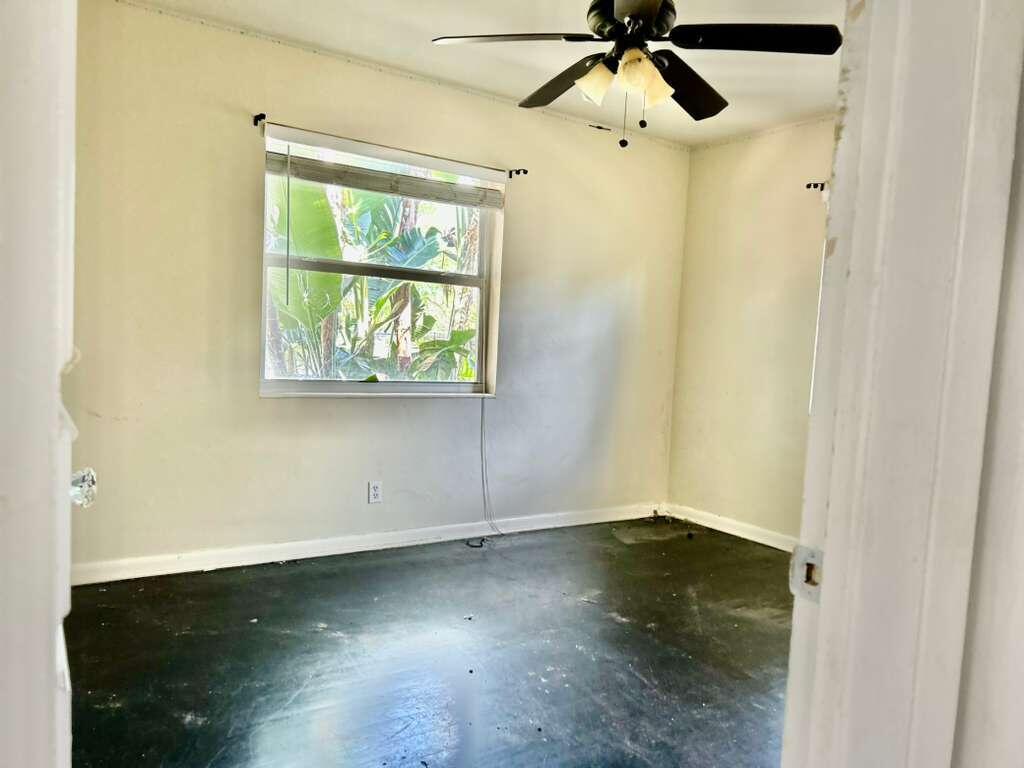 NORTHRIDGE - Residential