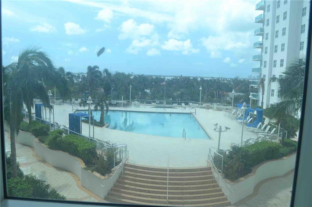 NORTH BAY VILLAGE - Residential