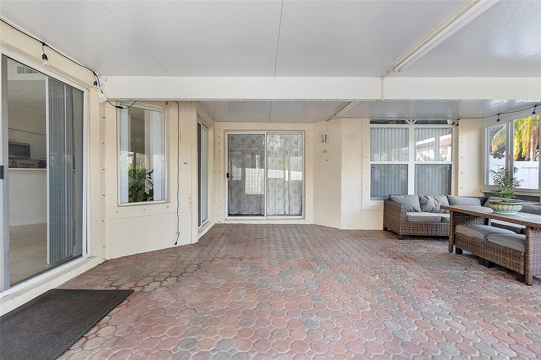 GOLDEN BAY - Residential