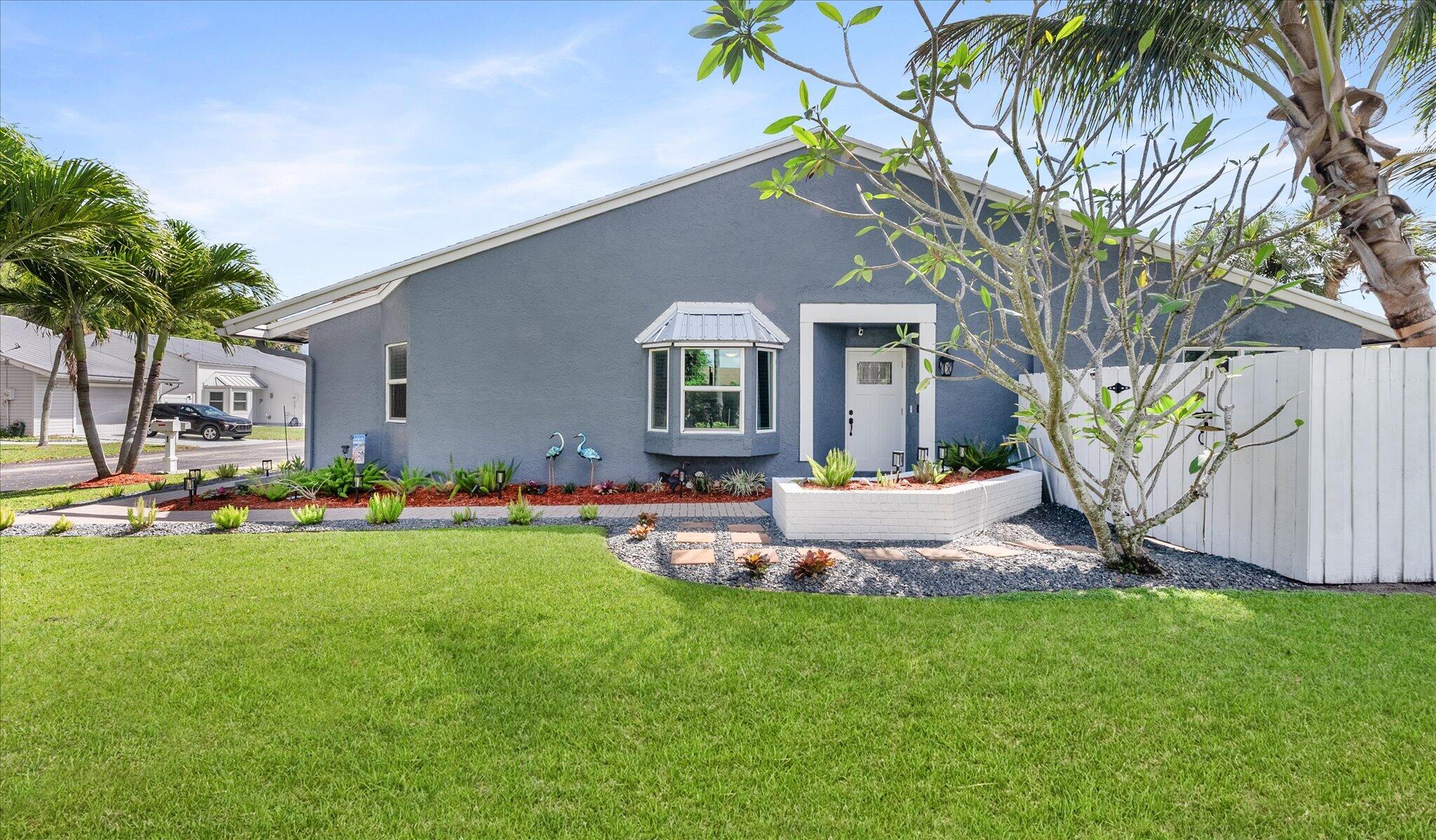 BOYNTON LAKES 4 - Residential