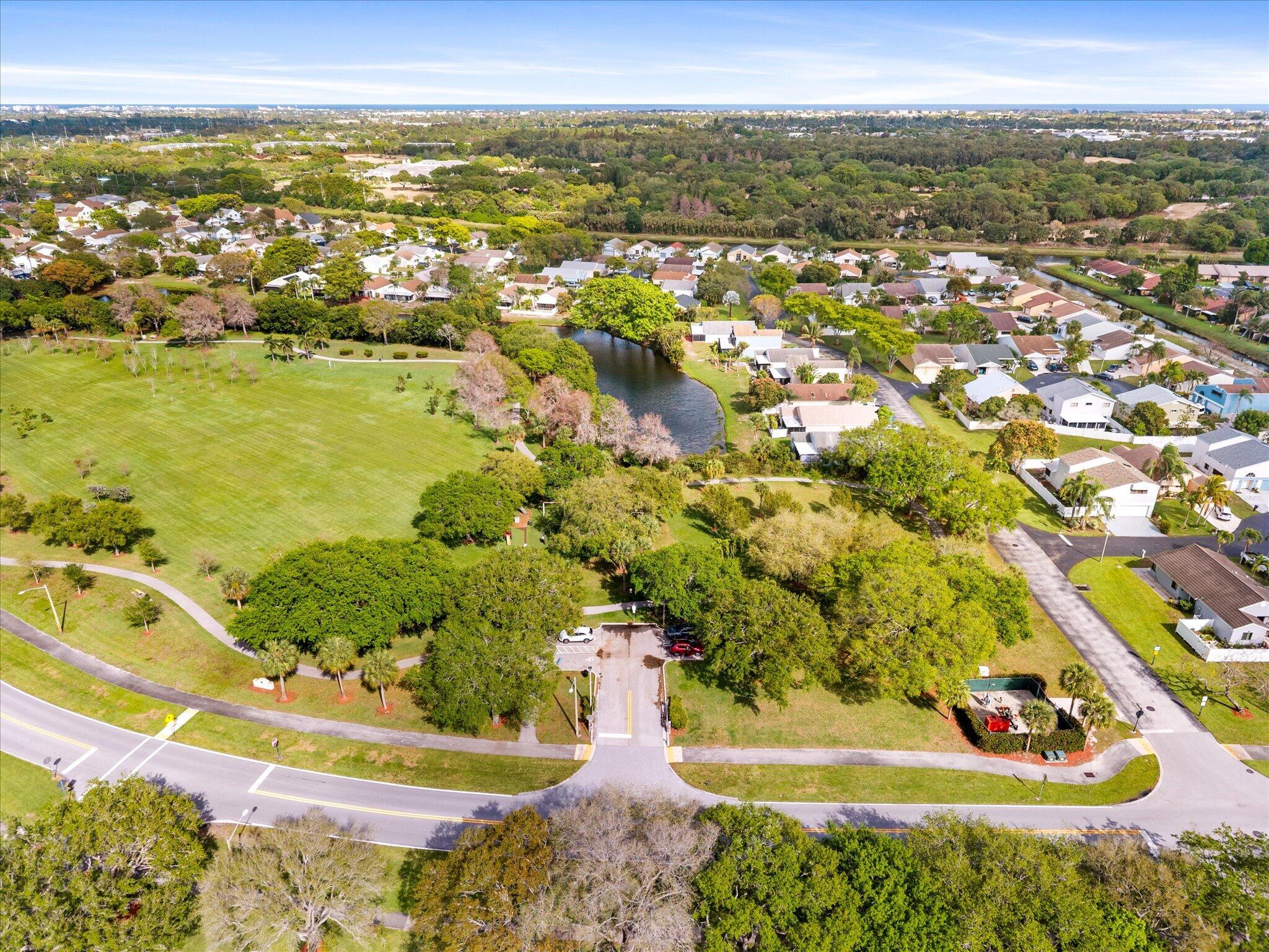 BOYNTON LAKES 4 - Residential