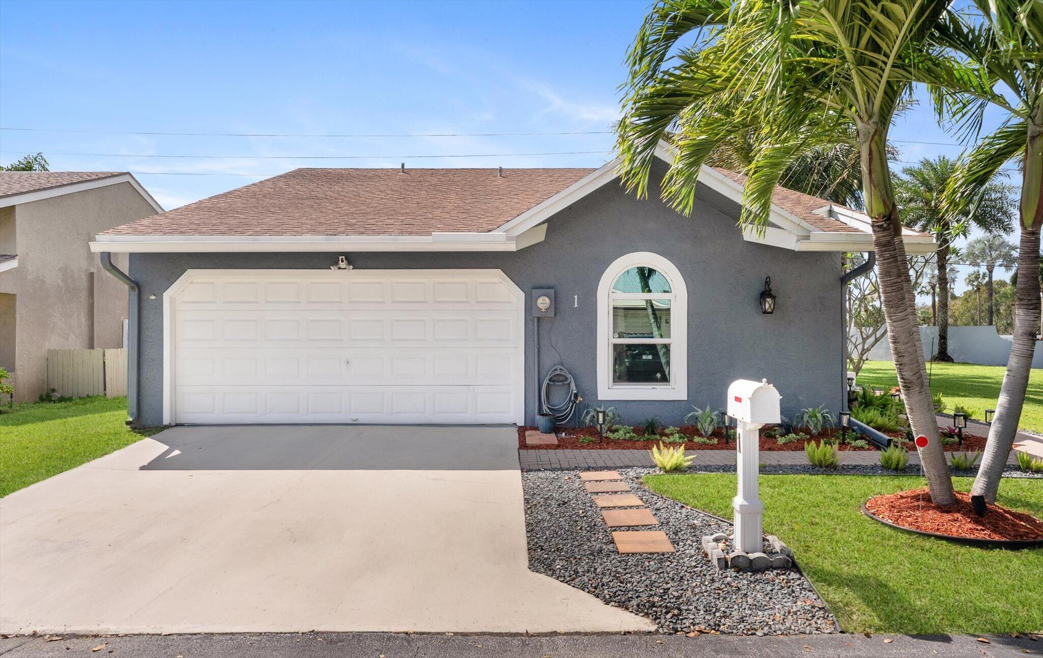 BOYNTON LAKES 4 - Residential