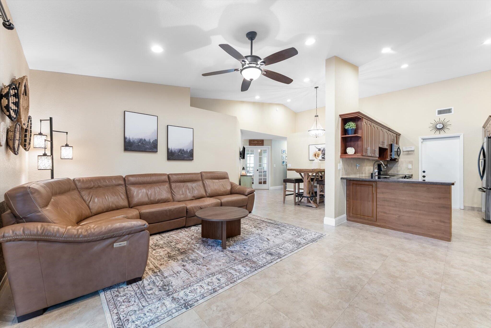 BOYNTON LAKES 4 - Residential