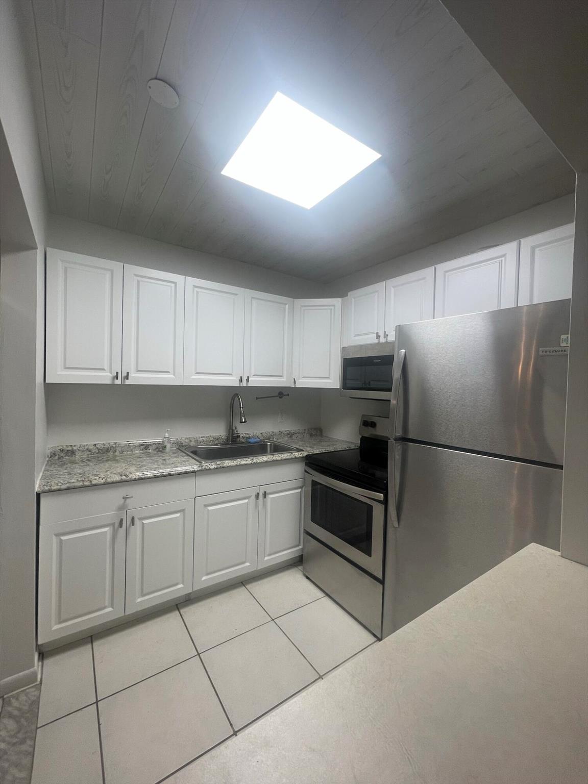 NORWICH CONDO - Residential Lease