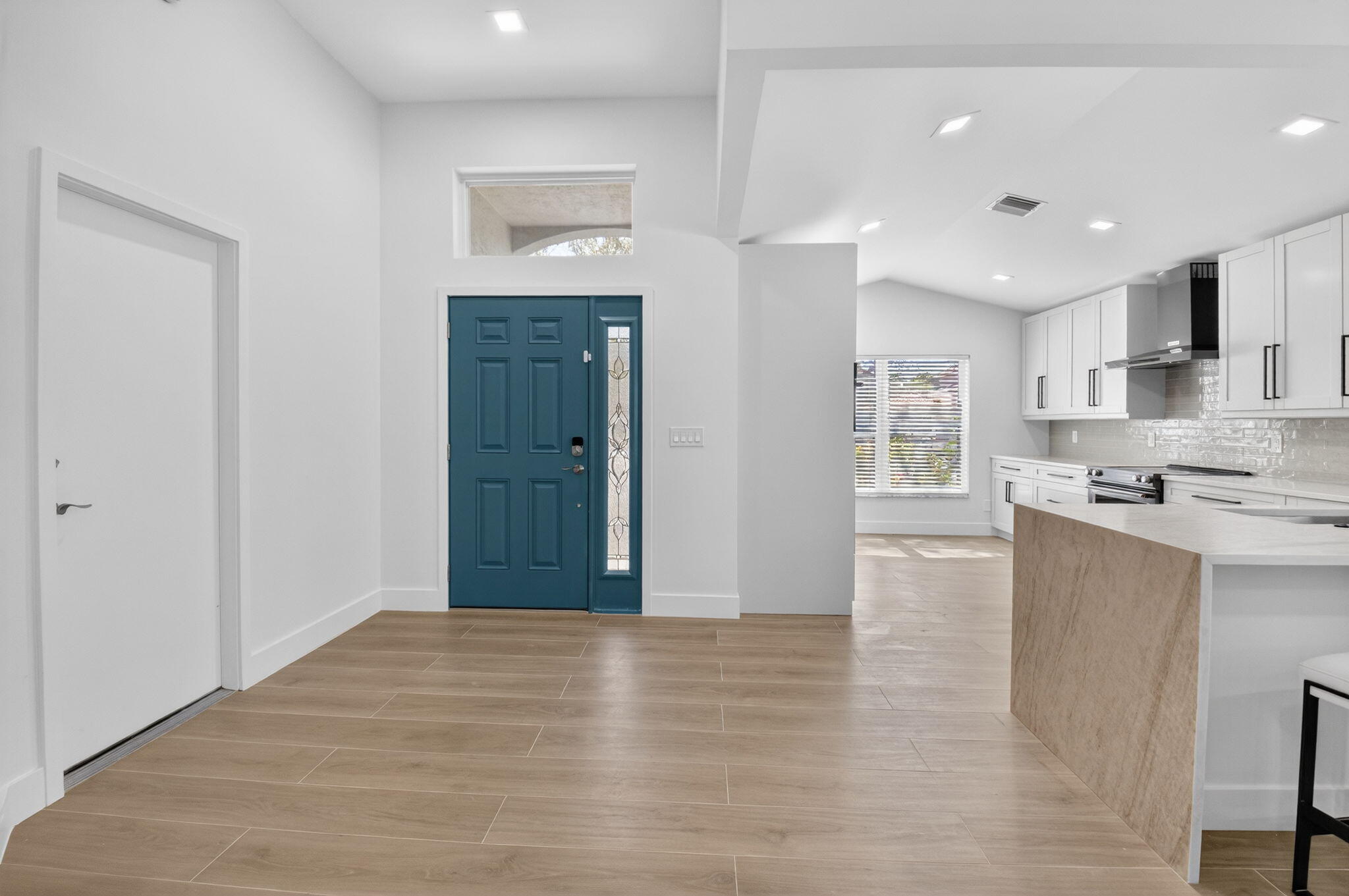 DELRAY LAKES - Residential Lease