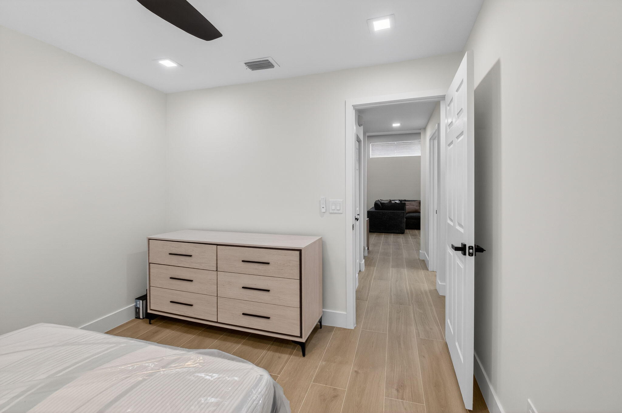 DELRAY LAKES - Residential Lease