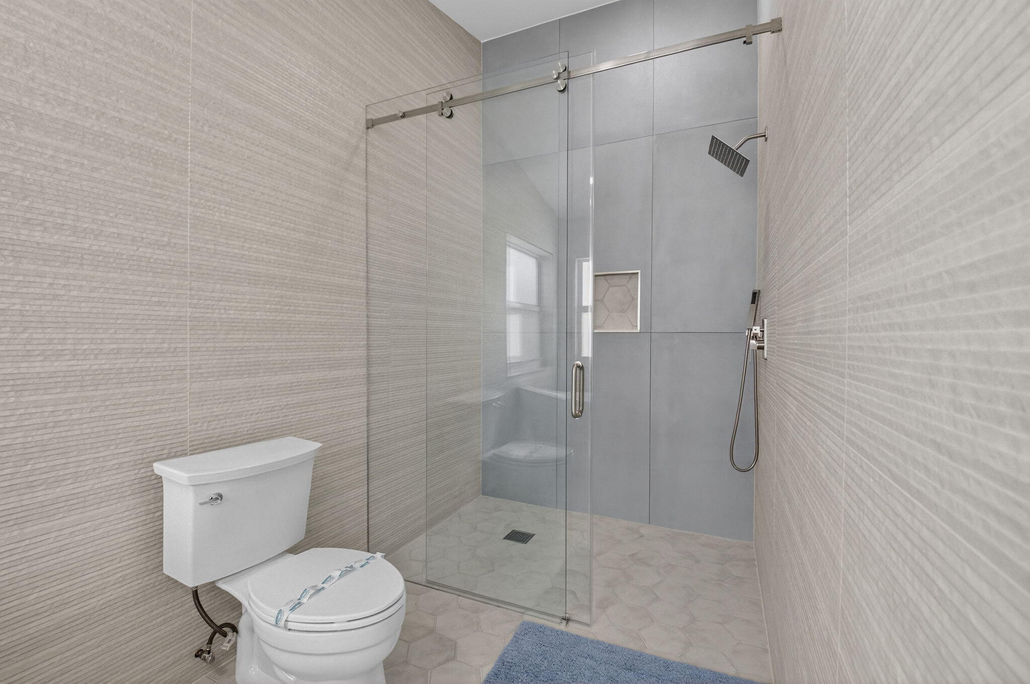 DELRAY LAKES - Residential Lease