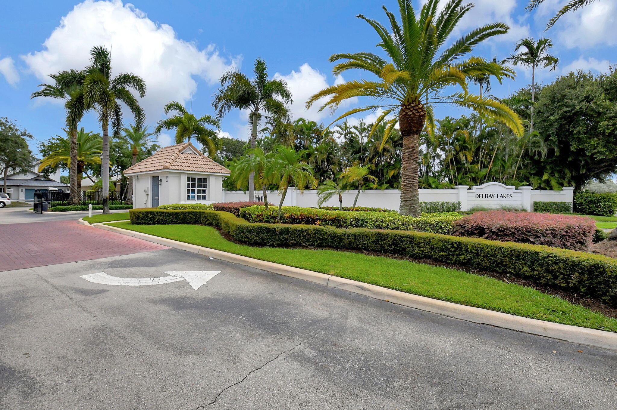 DELRAY LAKES - Residential Lease