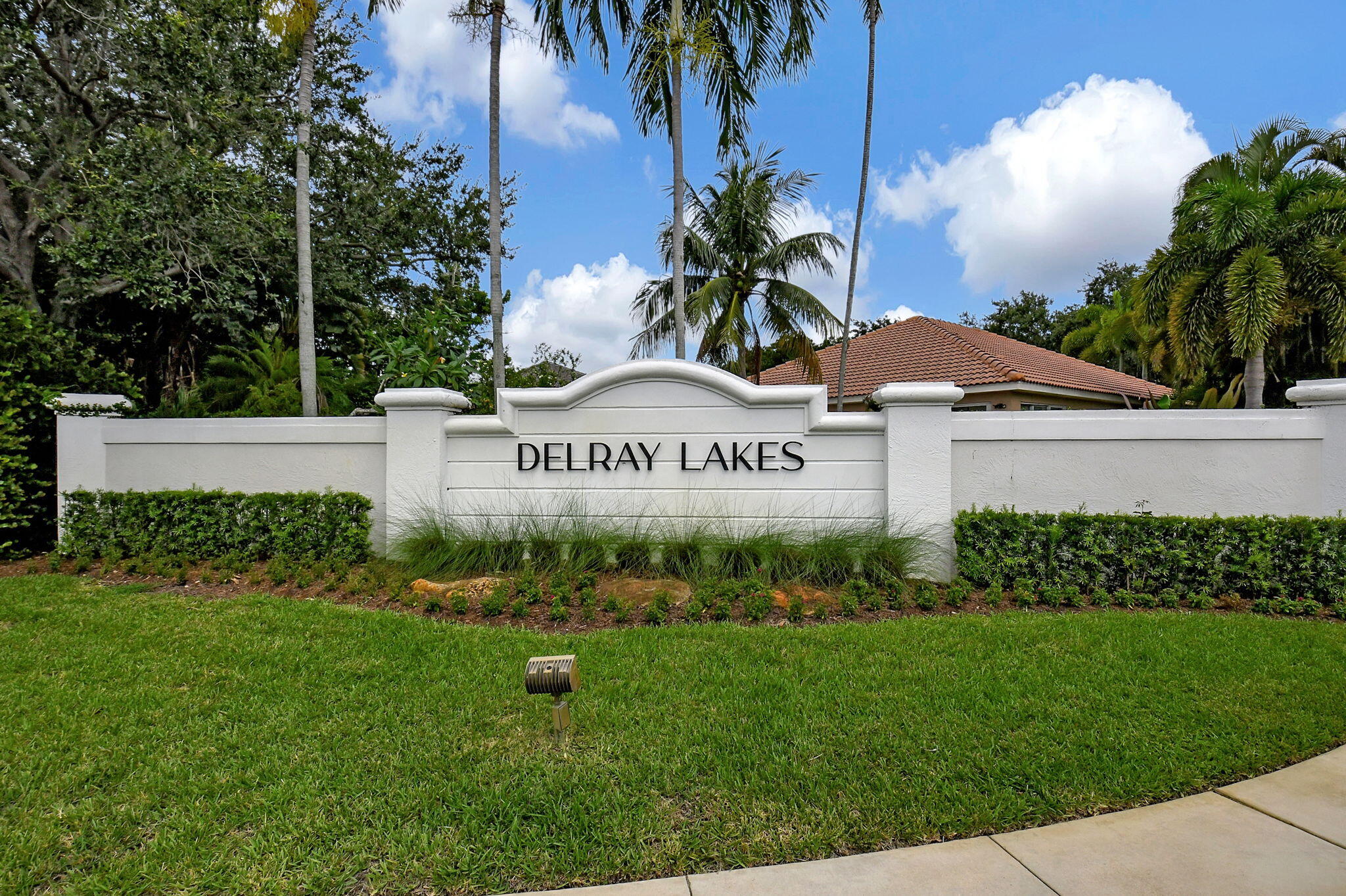 DELRAY LAKES - Residential Lease