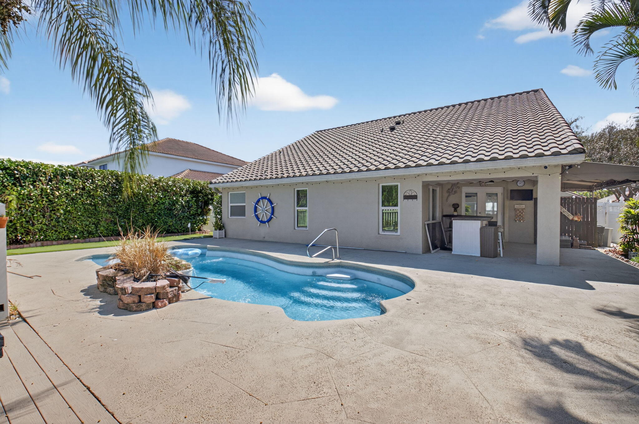 DELRAY LAKES - Residential Lease