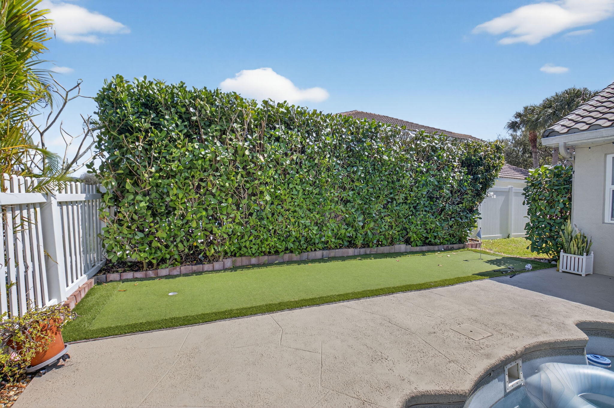 DELRAY LAKES - Residential Lease