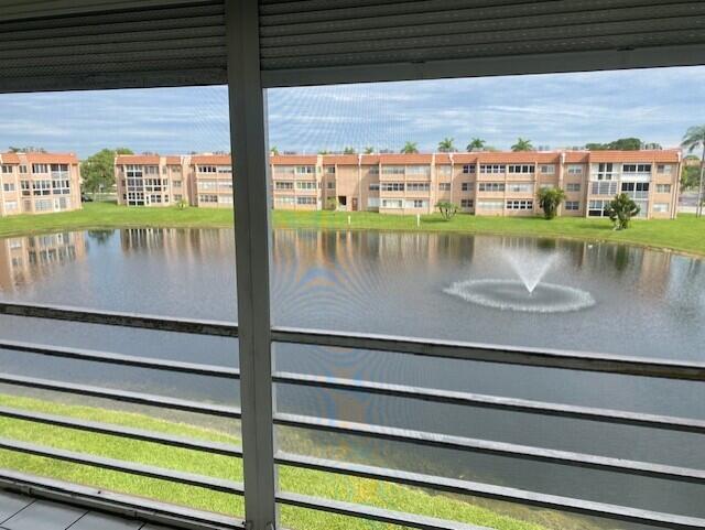 9620 SUNRISE LAKES Boulevard 304