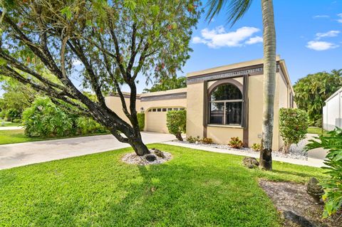 A home in Lake Worth