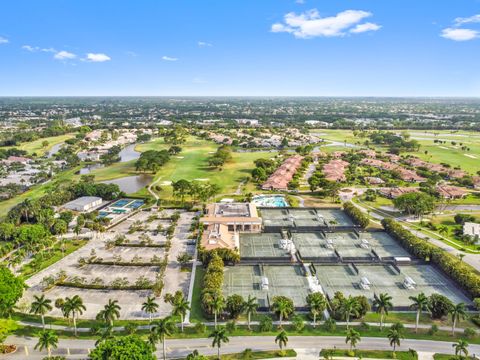 A home in Lake Worth