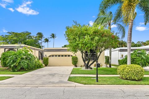 A home in Lake Worth