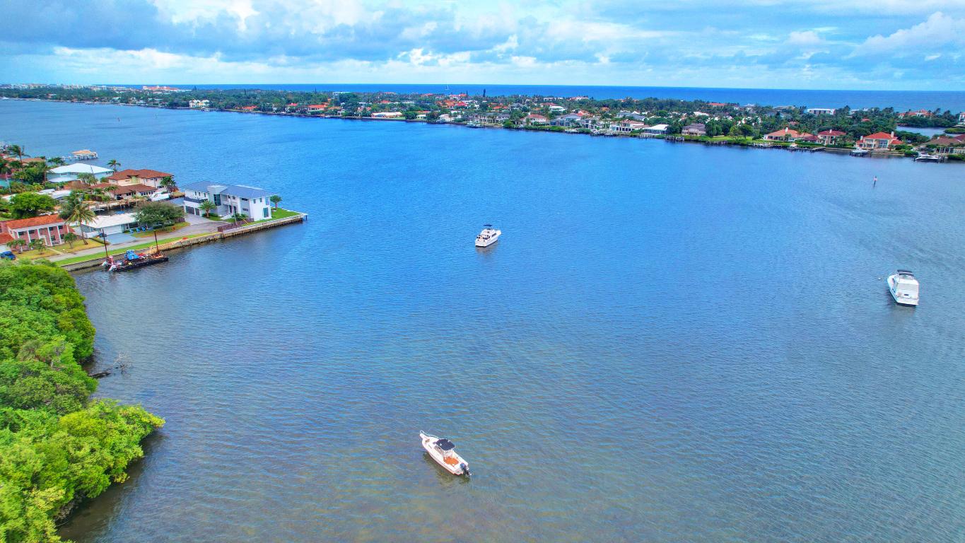 Hypoluxos Mariners Cay Condo - Residential