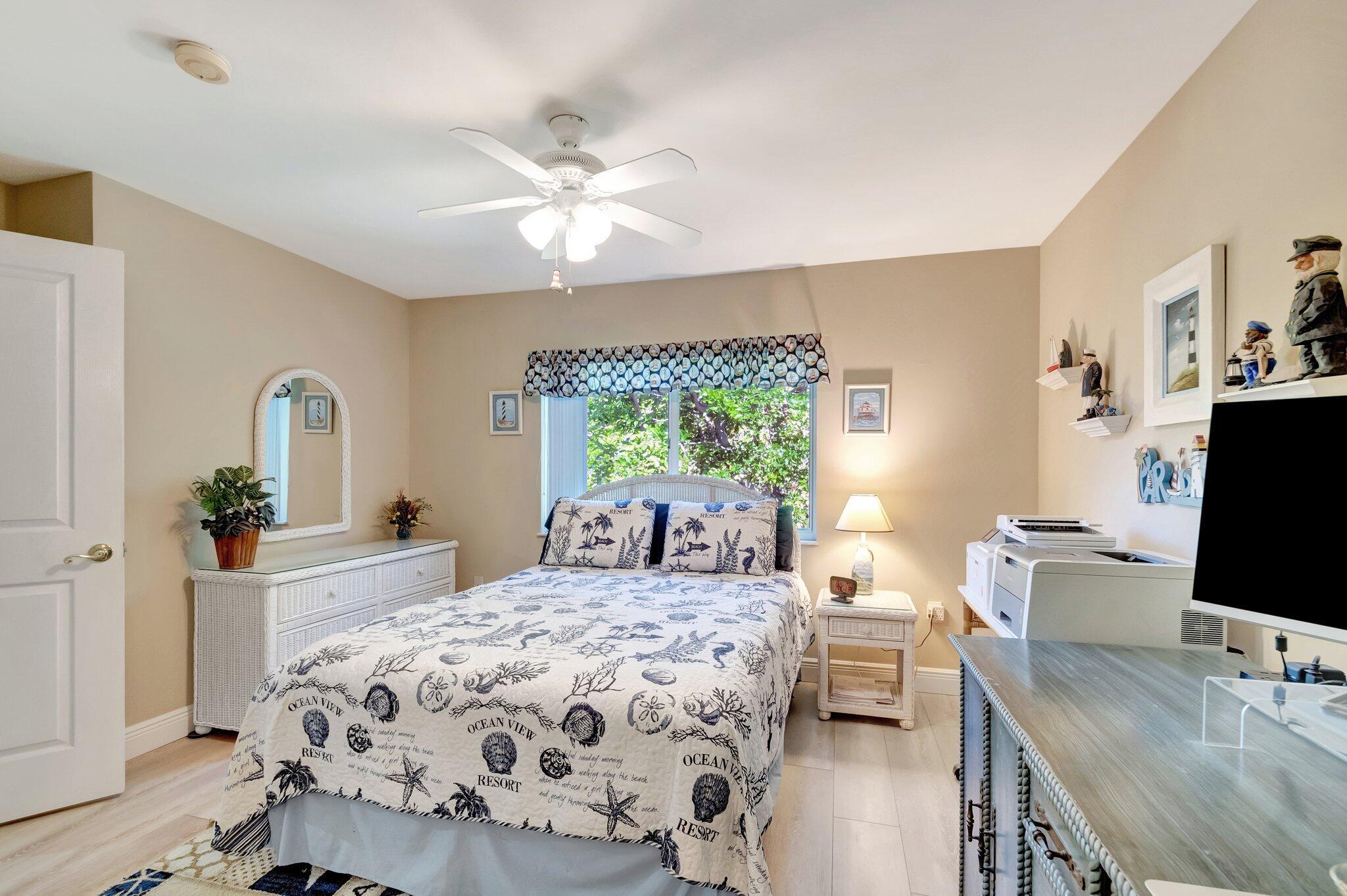 Hypoluxos Mariners Cay Co - Residential