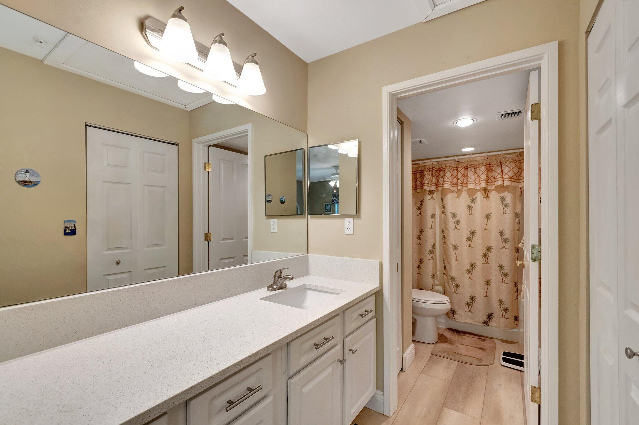 Hypoluxos Mariners Cay Co - Residential